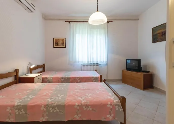 8 * Zadar