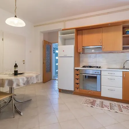 Apartment In With Kitchen