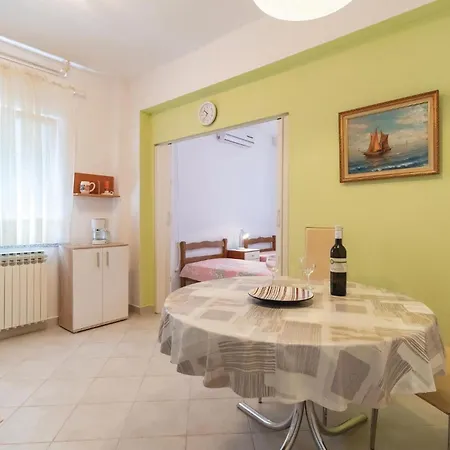 In With Kitchen Apartment *